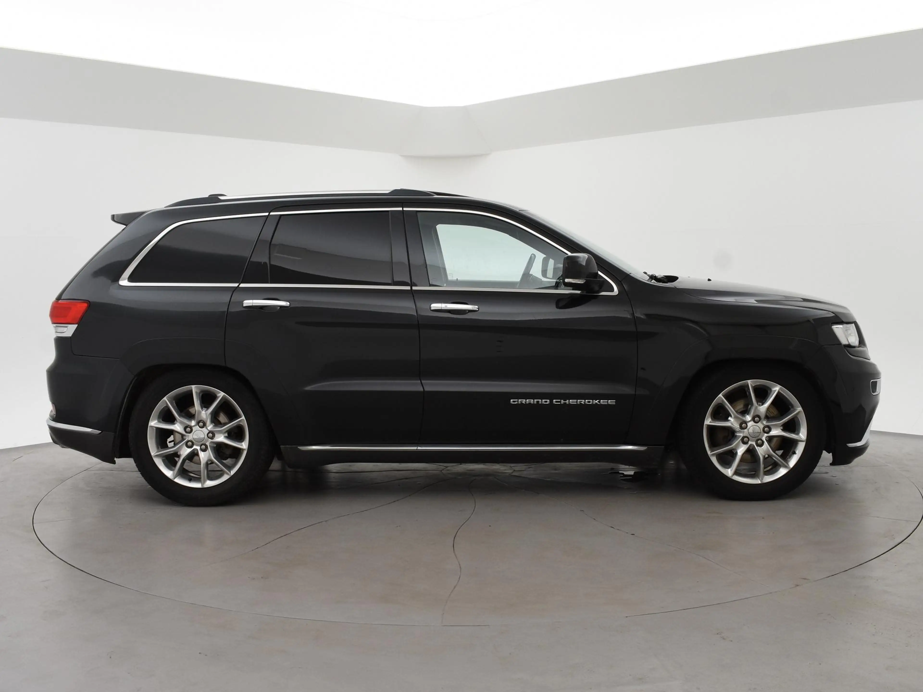 Jeep Grand Cherokee 3.0 CRD 250 PK SUMMIG GRIJS KENTEKEN ROETFILTER EN — photo 17