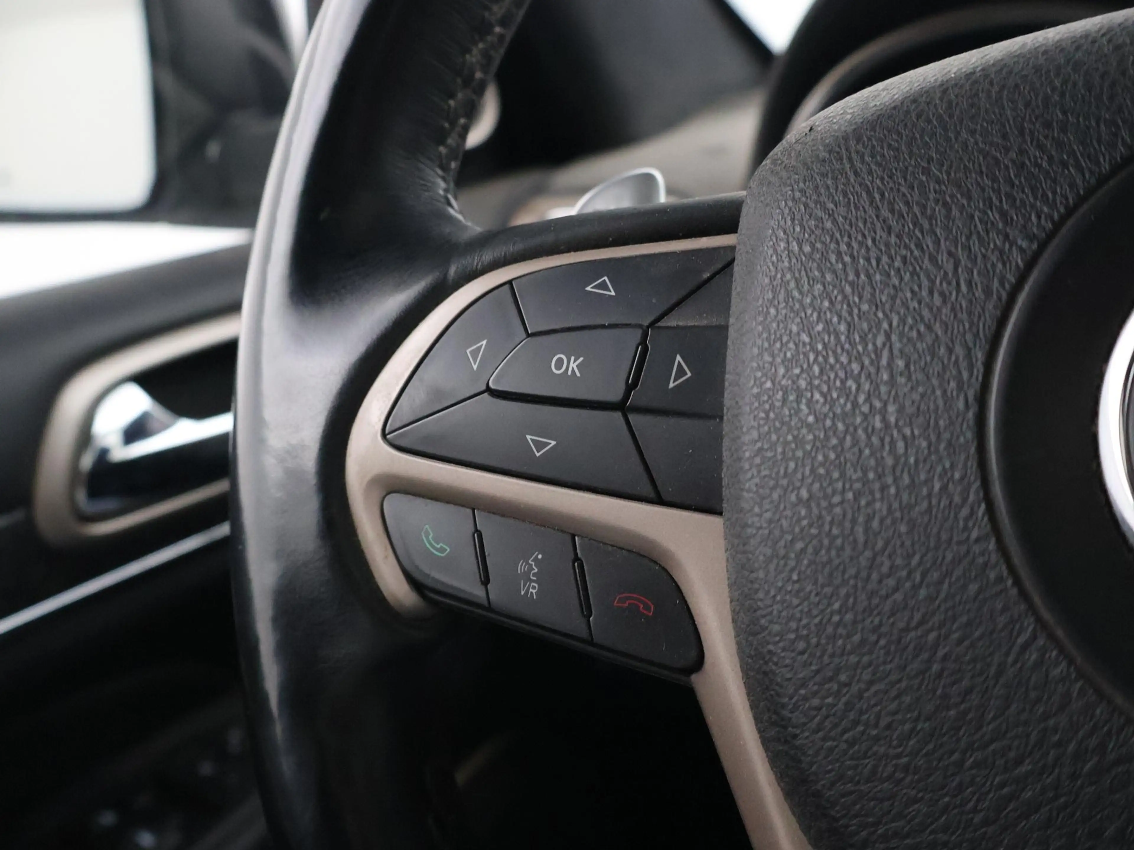 Jeep Grand Cherokee 3.0 CRD 250 PK SUMMIG GRIJS KENTEKEN ROETFILTER EN — photo 26