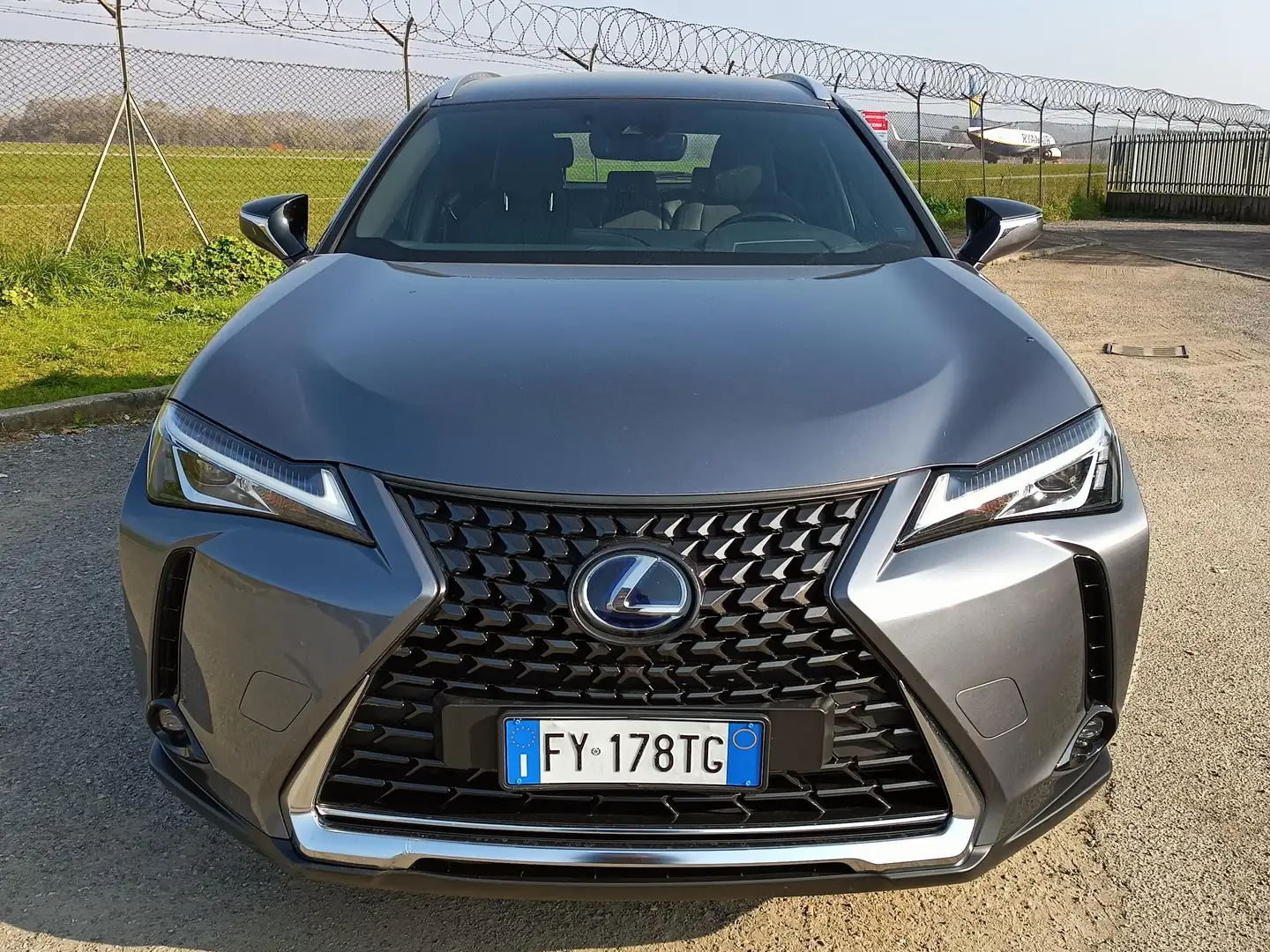 Lexus UX 200 UX 2019 250h 2.0 Executive 2wd cvt Szürke - 1