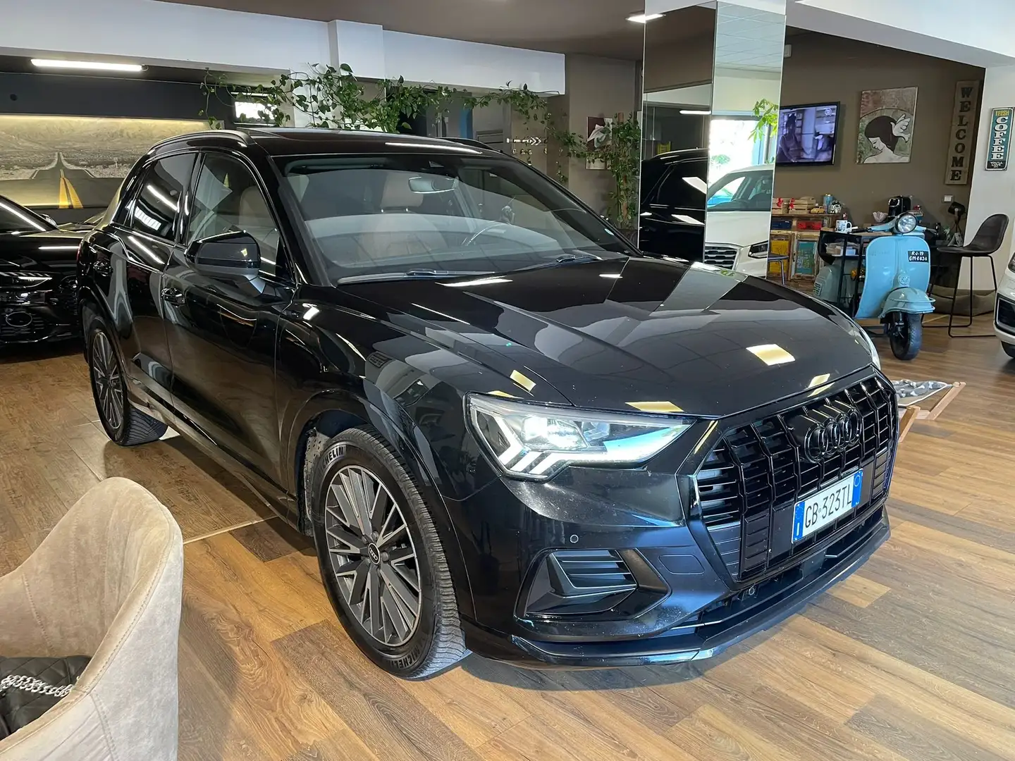 Audi Q3 35 2.0 tdi S line edition quattro s-tronic Zwart - 1