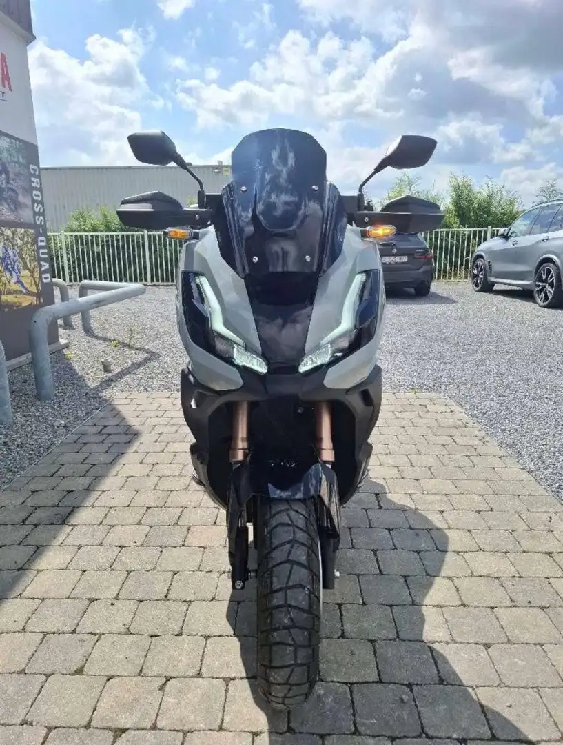 Honda ADV 350 - 2