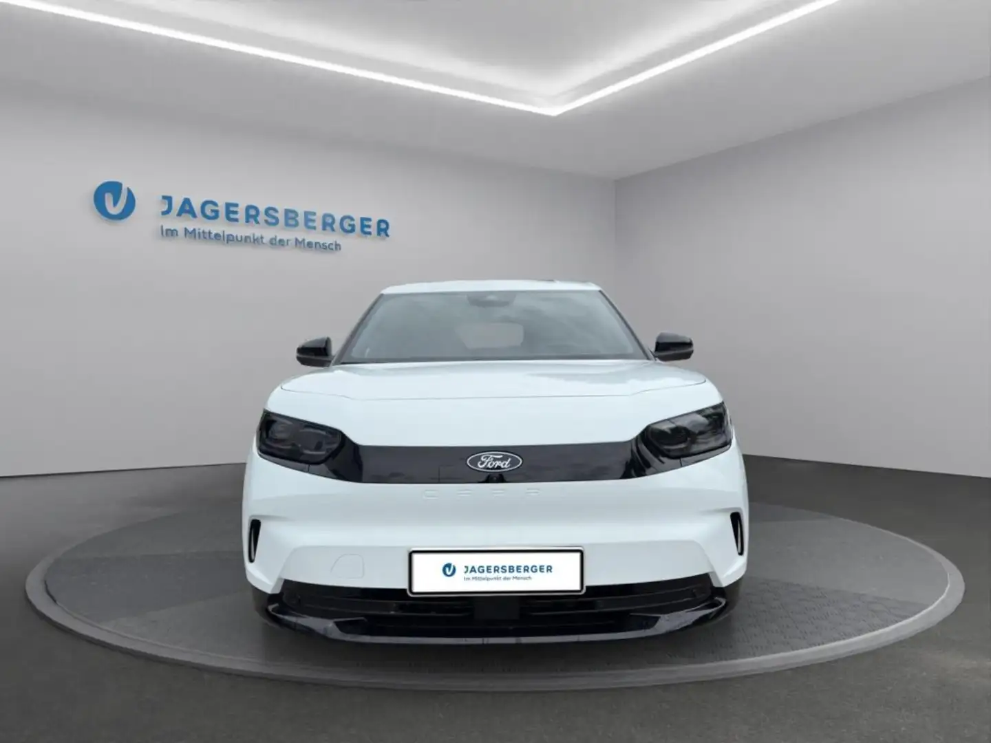 Ford Capri CX740L 5D 82ER285 ZE2 CT RWD Blanc - 2