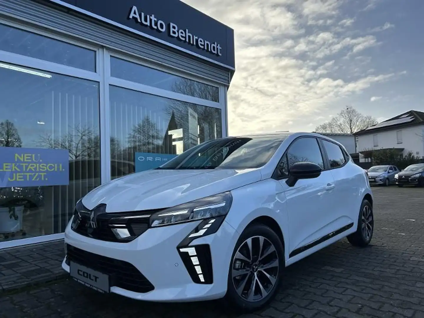 Mitsubishi Colt PLUS 1.0 T-Benziner 6-Gang*Klimaautomatik* Weiß - 1