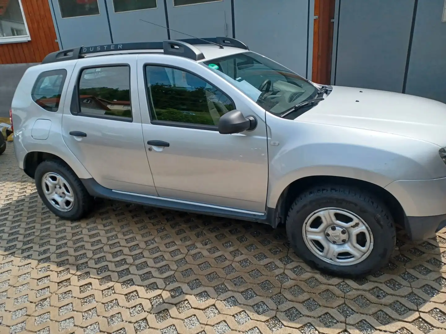 Dacia Duster I Ambiance 4x2 Argent - 2