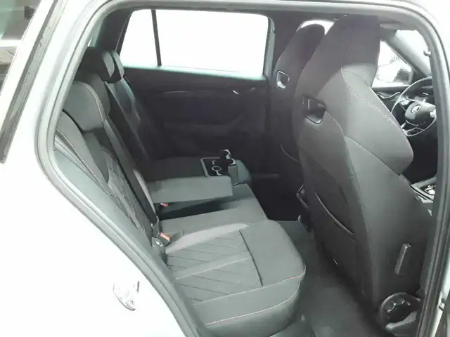 Skoda Octavia view 14
