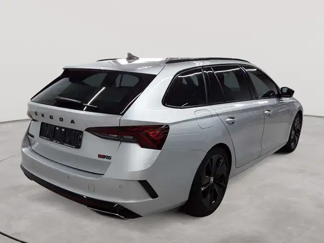 Skoda Octavia view 4