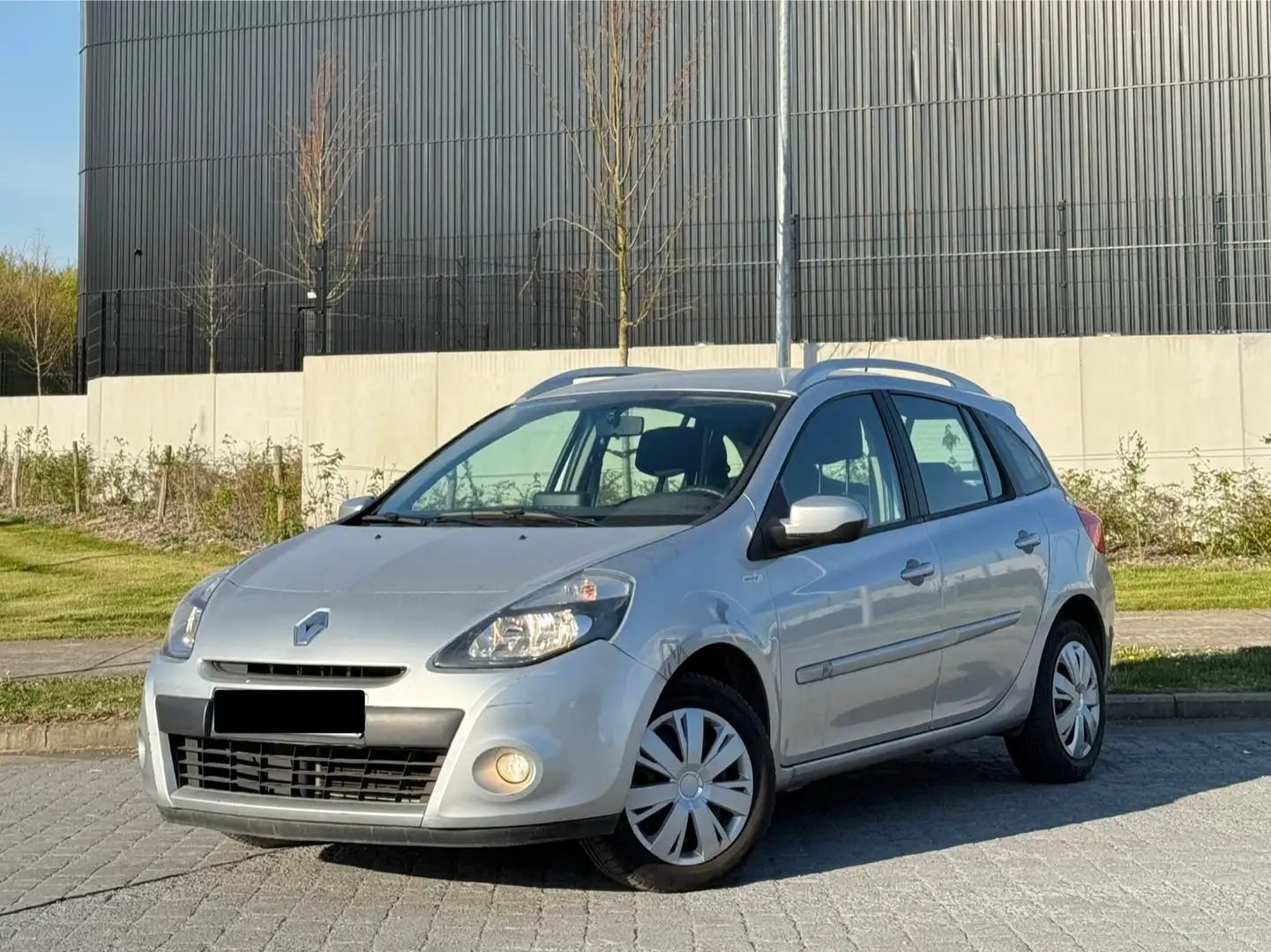 Renault Clio 1.2i TomTom * Prête à immatriculer Grijs - 1