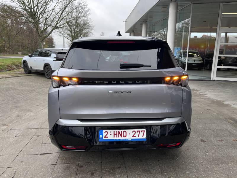 Peugeot 5008 3 e-5008 210 GT — photo 2