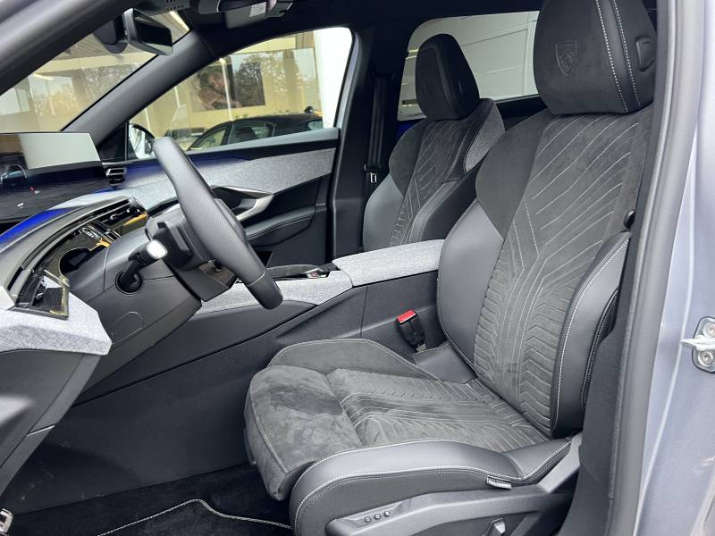 Peugeot 5008 3 e-5008 210 GT — photo 9