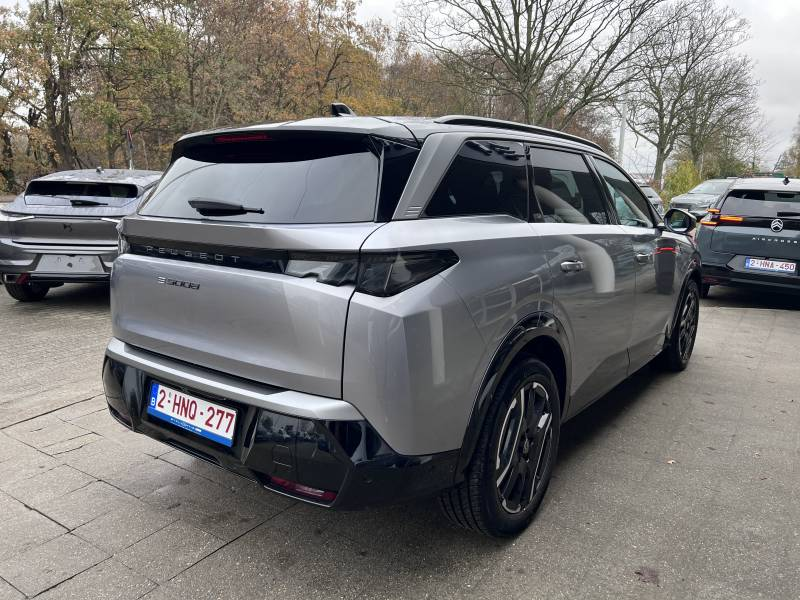 Peugeot 5008 3 e-5008 210 GT — photo 15