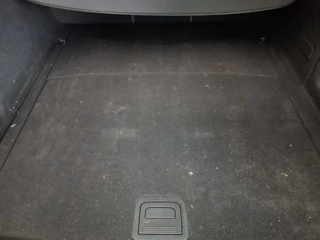 Audi A4 view 15