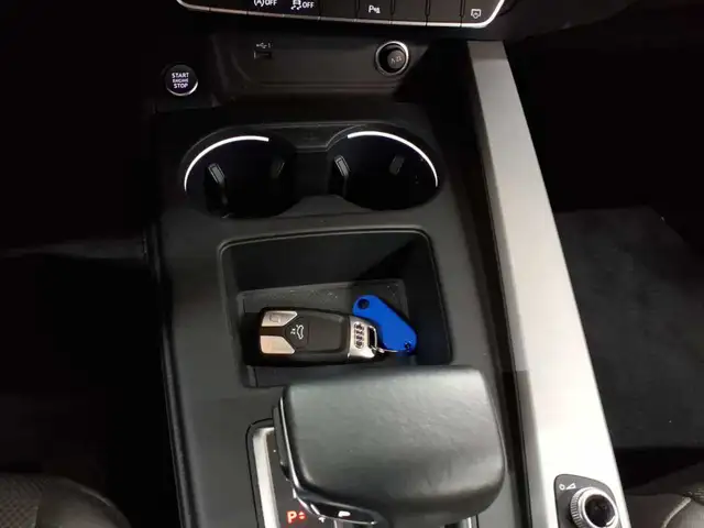 Audi A4 view 10