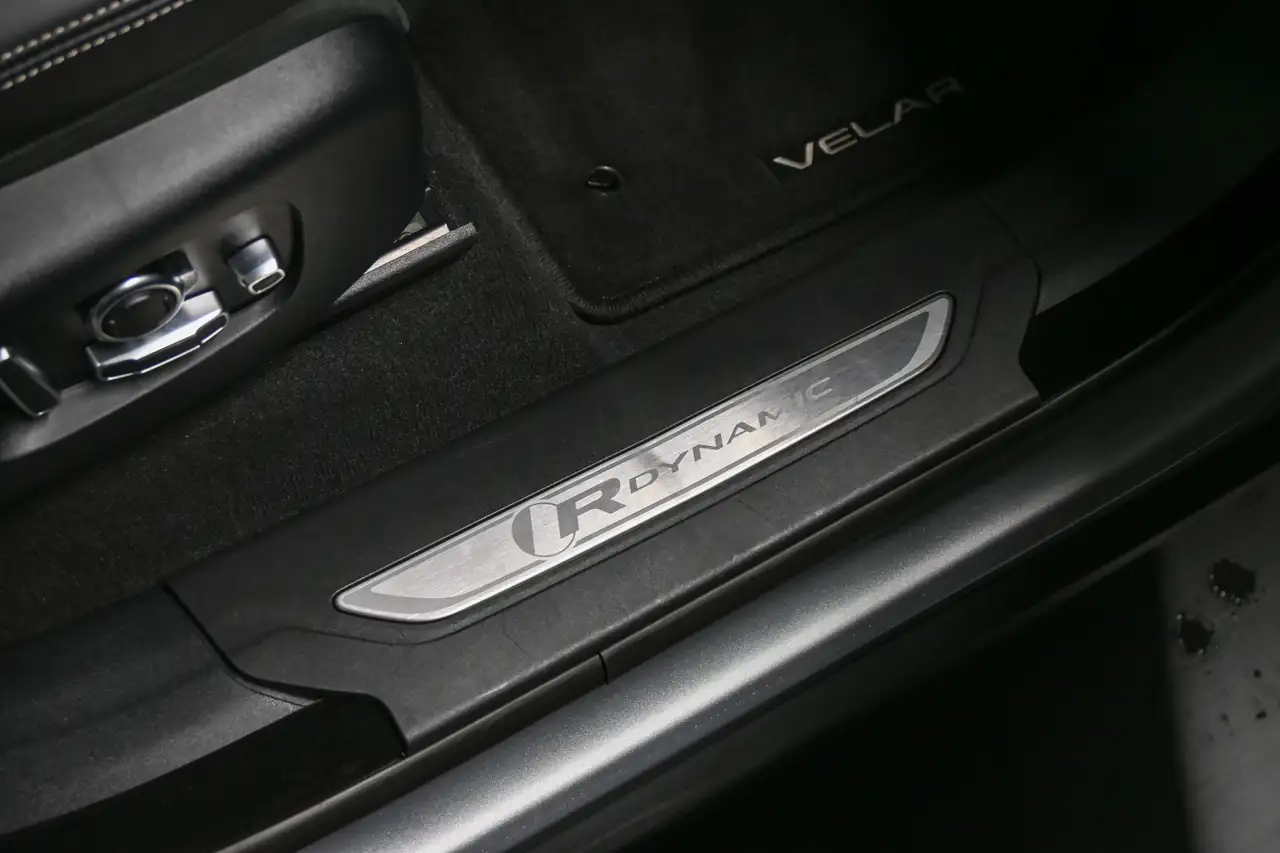 Land Rover Range Rover Velar снимка Land Rover Range Rover Velar