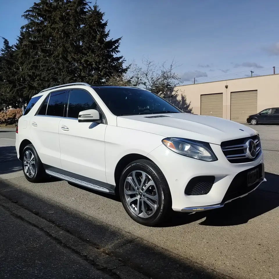 Mercedes-Benz GLE снимка Mercedes-Benz GLE