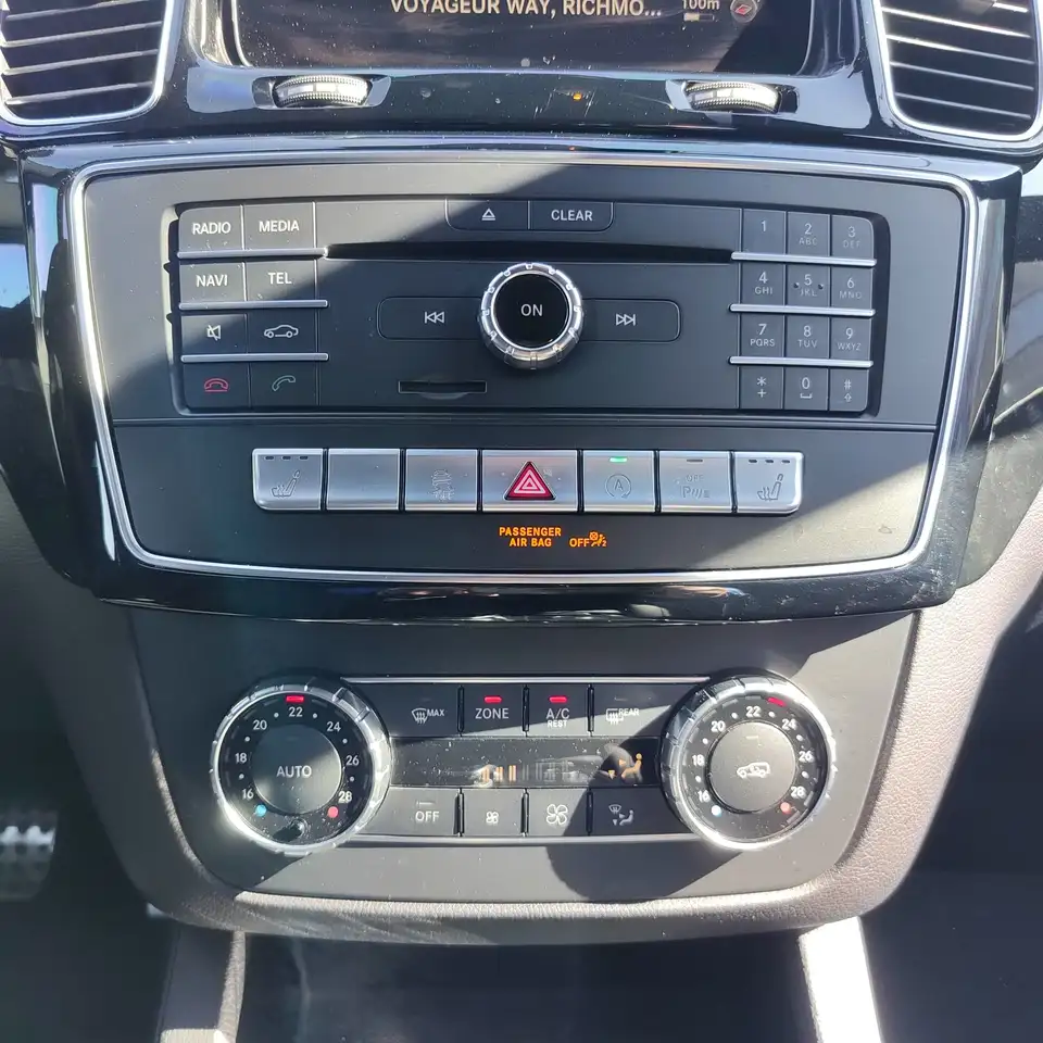 Mercedes-Benz GLE снимка Mercedes-Benz GLE