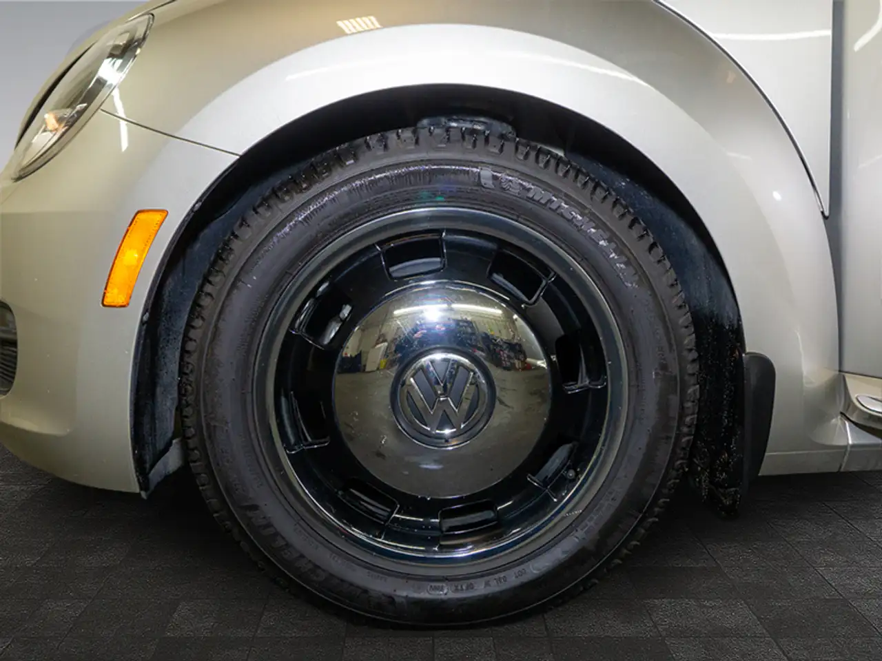 Volkswagen Beetle снимка Volkswagen Beetle