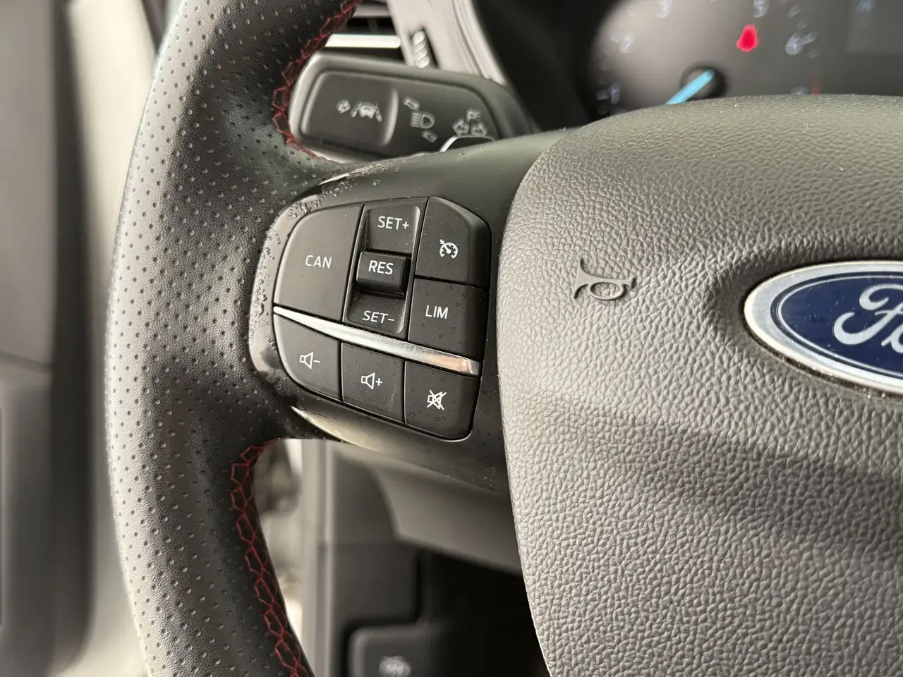 Ford Focus 1.0 EcoBoost Hybr. 155cv ST-Line Auto SW, миниатюра 13
