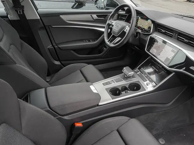 Audi A6 view 8