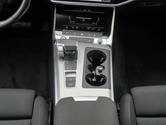 Audi A6 view 14