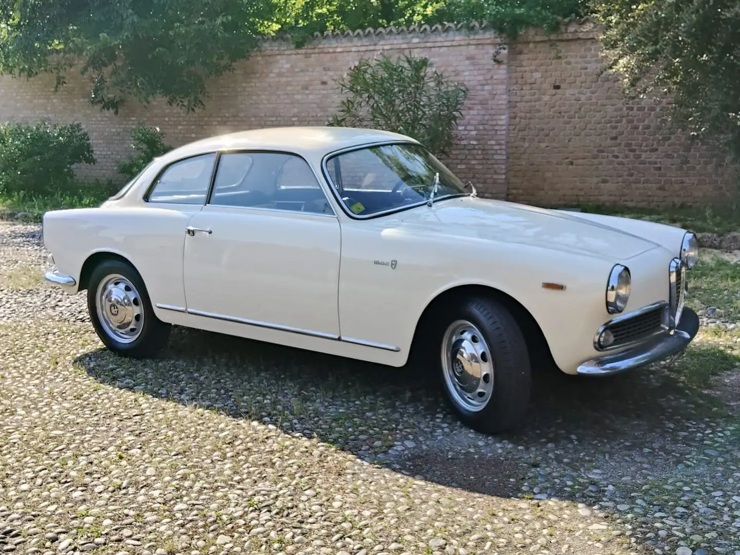 Oldtimer Alfa Romeo Giulia Sprint 1600 Wit - 1