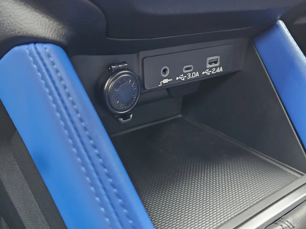 Subaru WRX снимка Subaru WRX