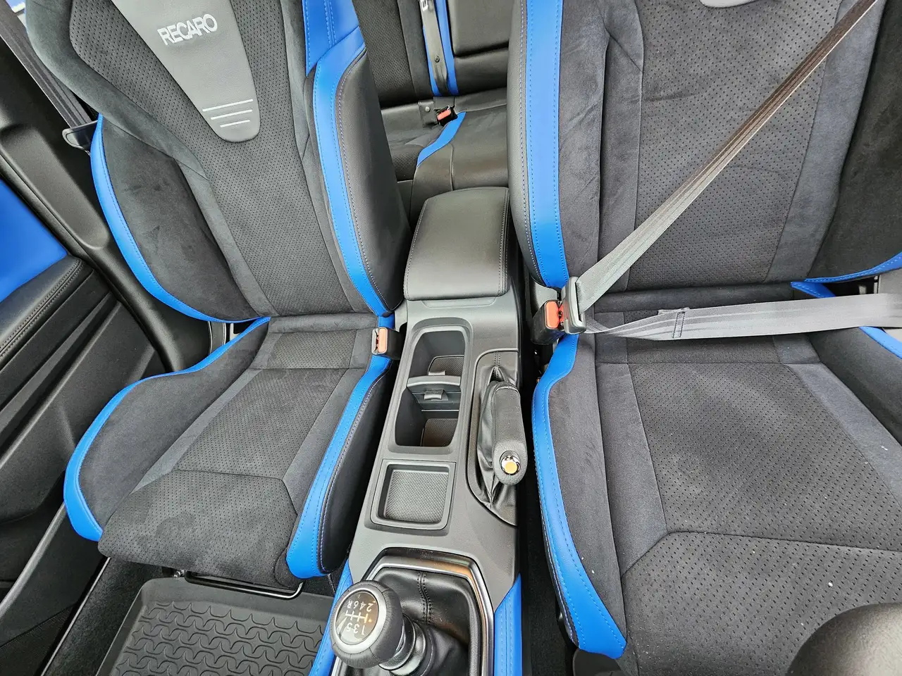Subaru WRX снимка Subaru WRX