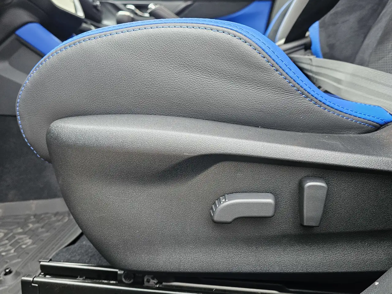 Subaru WRX снимка Subaru WRX