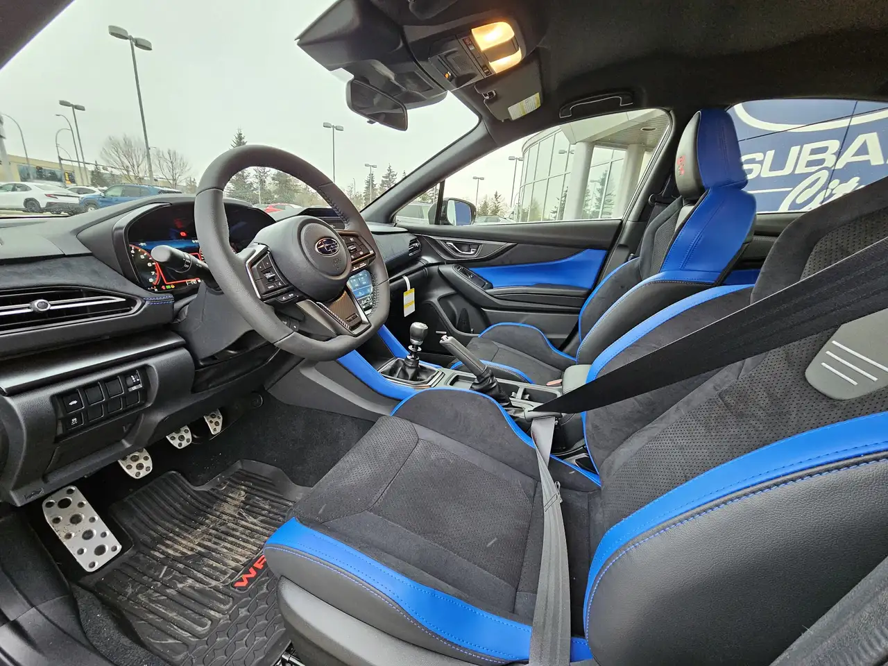 Subaru WRX снимка Subaru WRX