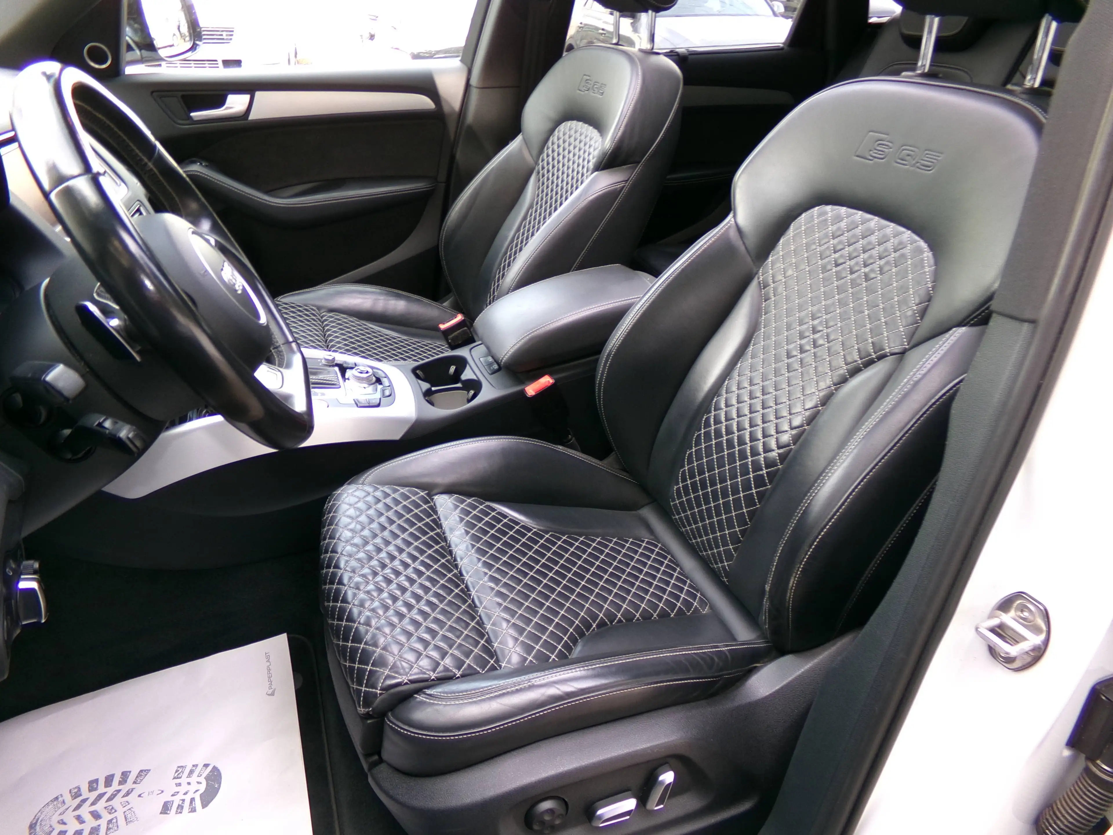 Audi SQ5 3.0TDI plus quattro,HU/AU&KD Neu, AHK schwenkbar, super Zustand, Unfall frei — photo 9