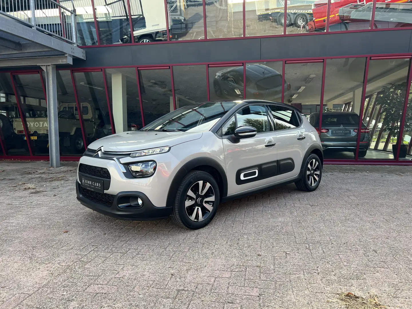 Citroen C3 1.2 PureTech Max | Keyless | Navi | Carplay | Park Gris - 1