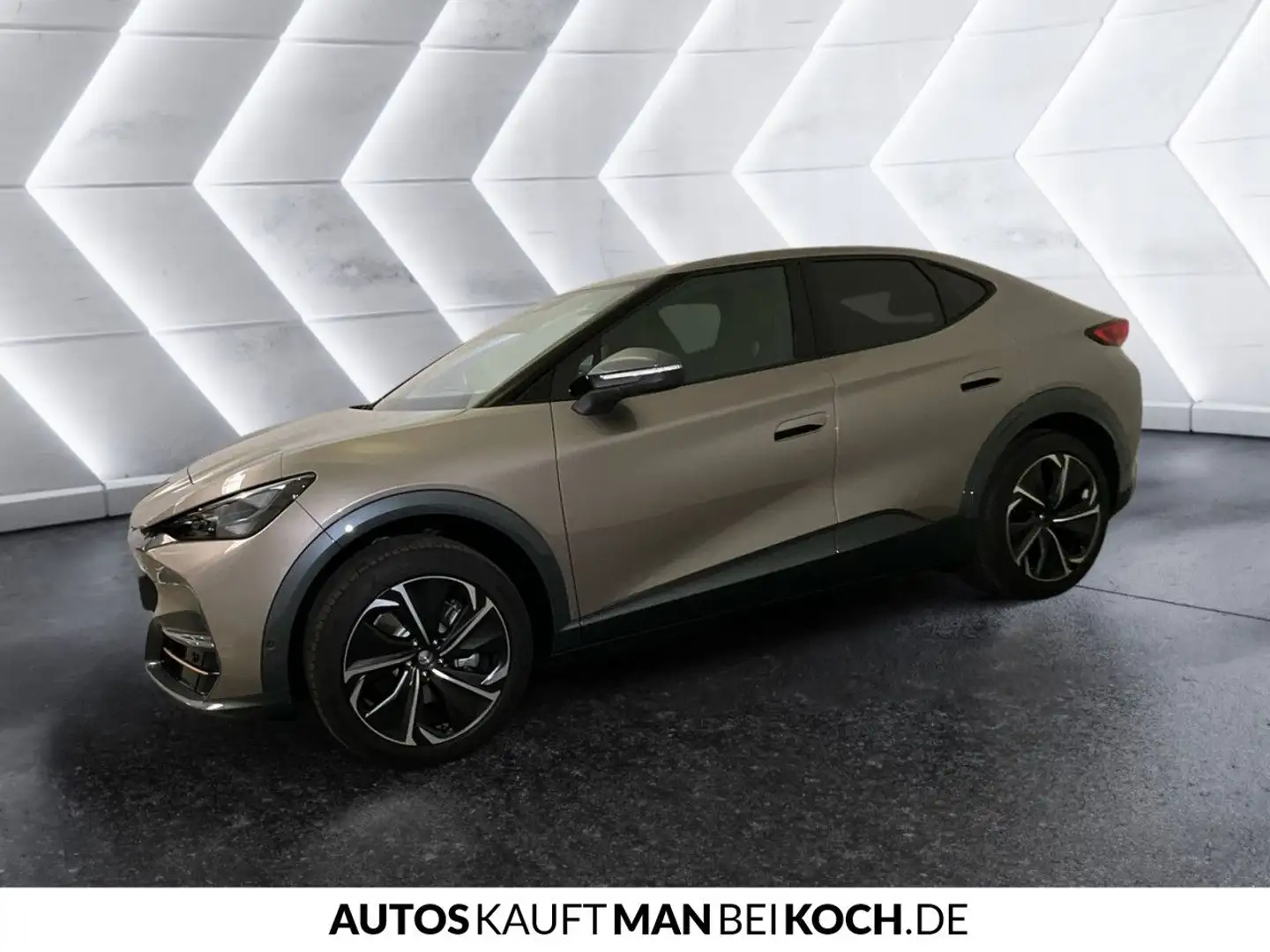 CUPRA Tavascan VZ 4Drive 250kW/77kWh SHZ PDC Bluetooth Gris - 2