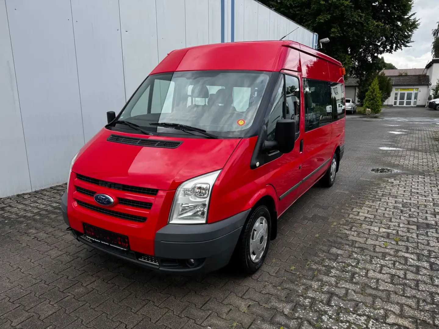 Ford Transit Hoch Lang 9-Sitze *Rollstuhl-Lift* Rot - 1