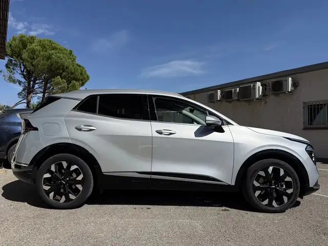 Kia Sportage view 4