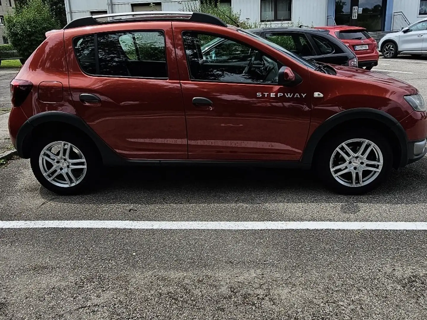 Dacia Sandero Stepway TCe 90 Prestige Rot - 1