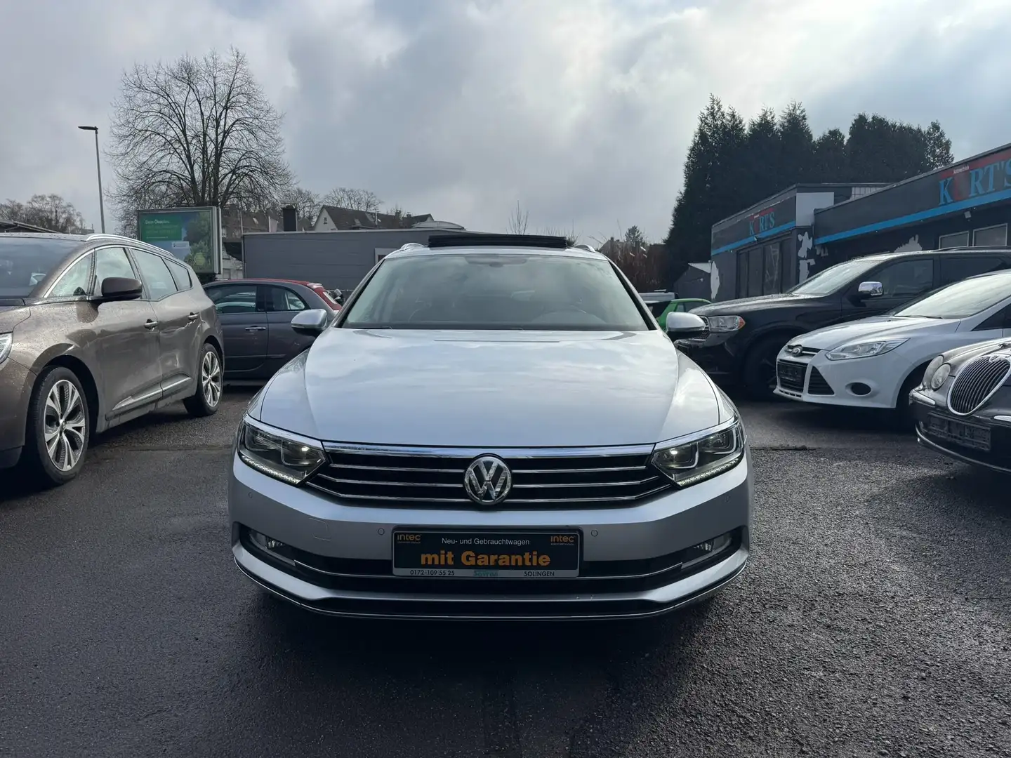 Volkswagen Passat Variant Highline/2.0TSI/Leder/Kamera/Pano/Leder Grau - 2