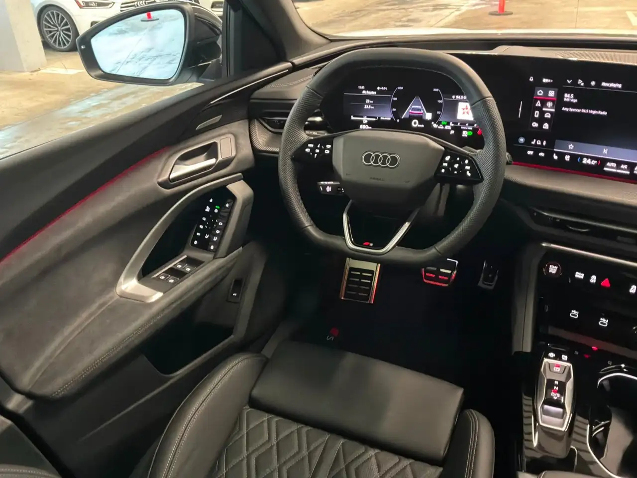 Audi SQ5 снимка Audi SQ5
