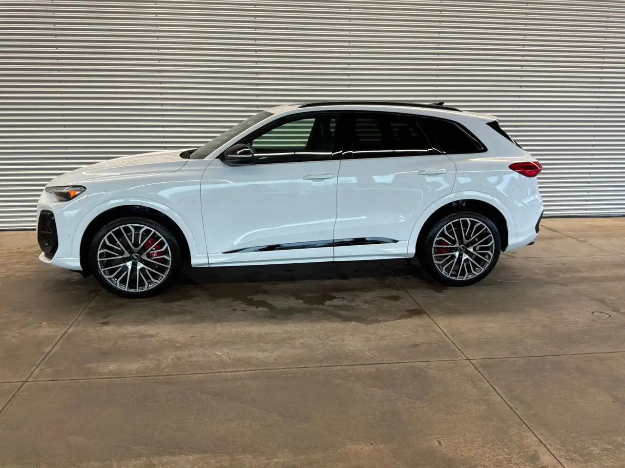 Audi SQ5 снимка Audi SQ5