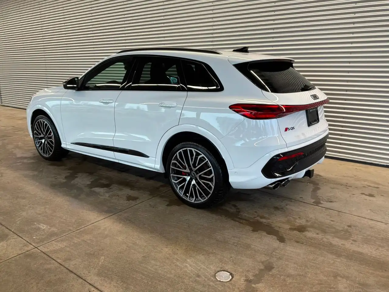 Audi SQ5 снимка Audi SQ5
