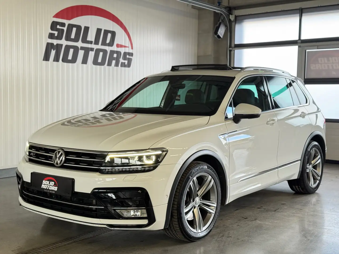 Volkswagen Tiguan 2,0 TDI 4Motion Highline DSG/3xRLine/Pano/360° Weiß - 1