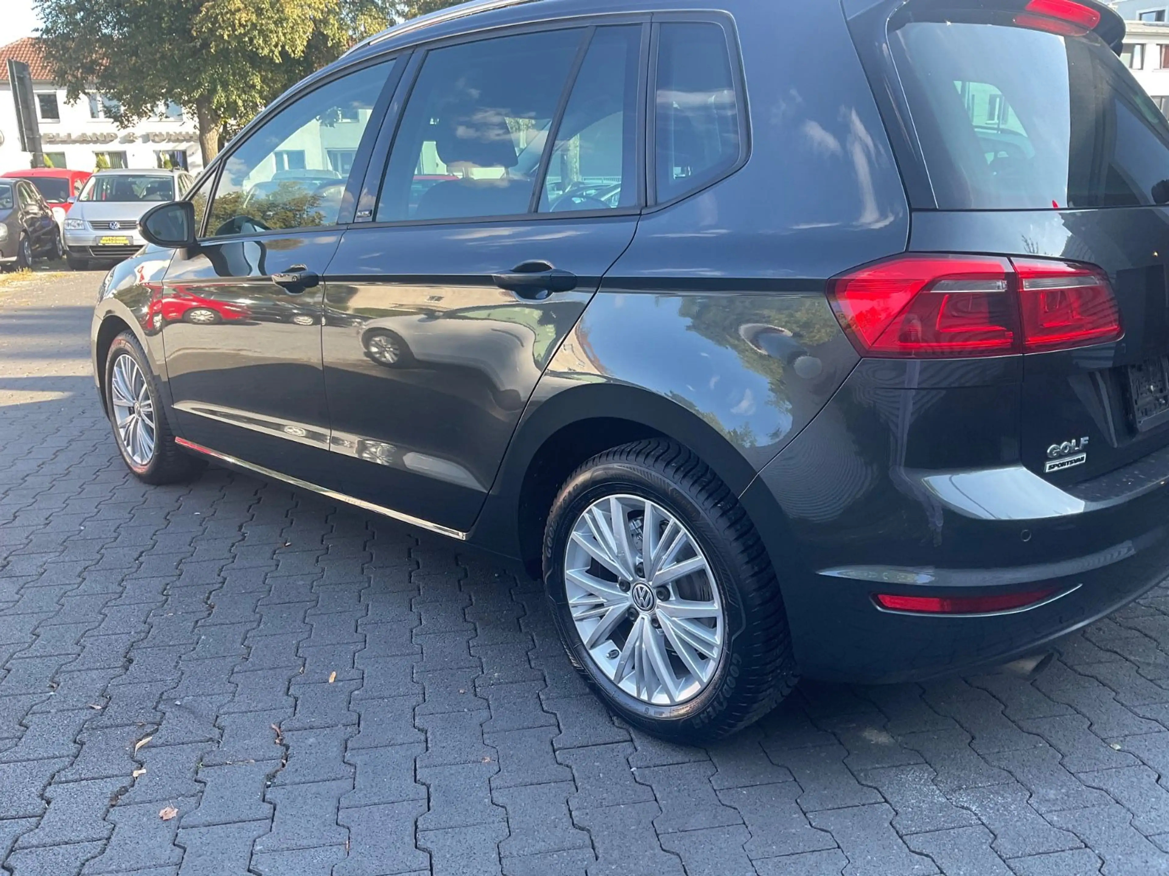 Volkswagen Golf Sportsvan 1.2 TSI Allstar Shzg Standhzg. — photo 4