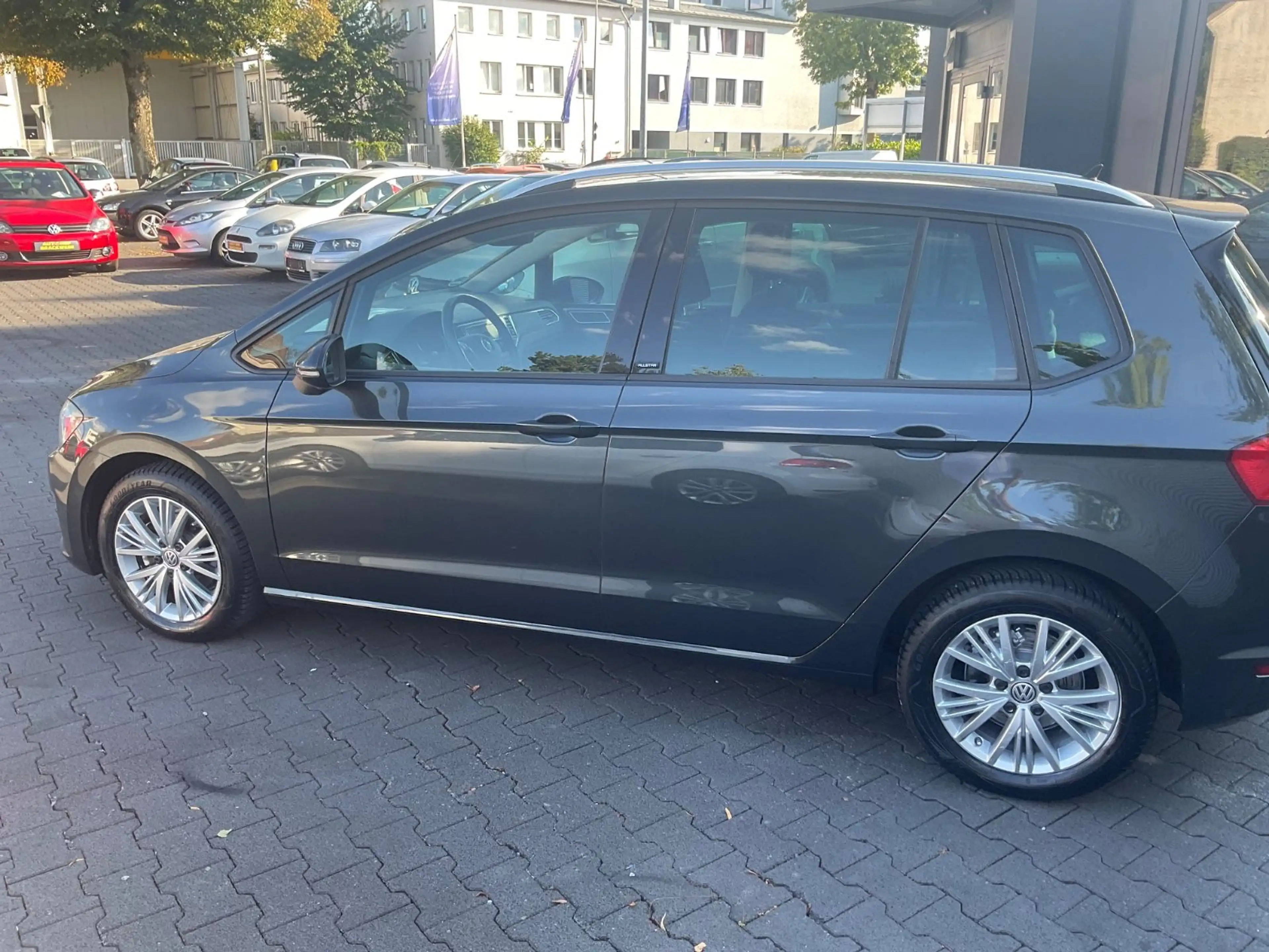 Volkswagen Golf Sportsvan 1.2 TSI Allstar Shzg Standhzg. — photo 6