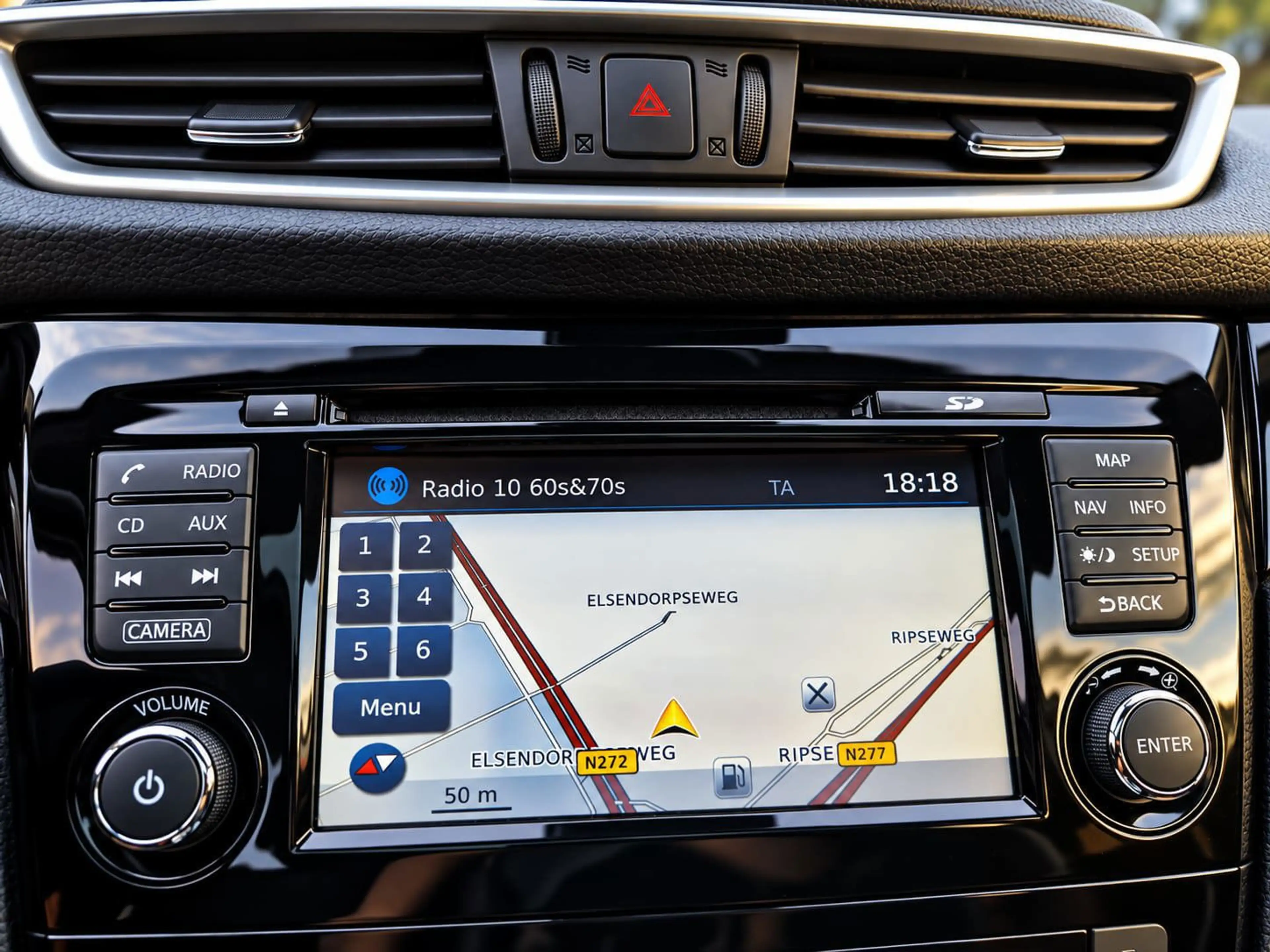 Nissan Qashqai 1.6 Tekna Trekhaak Panoramadak Leder 360° — photo 15