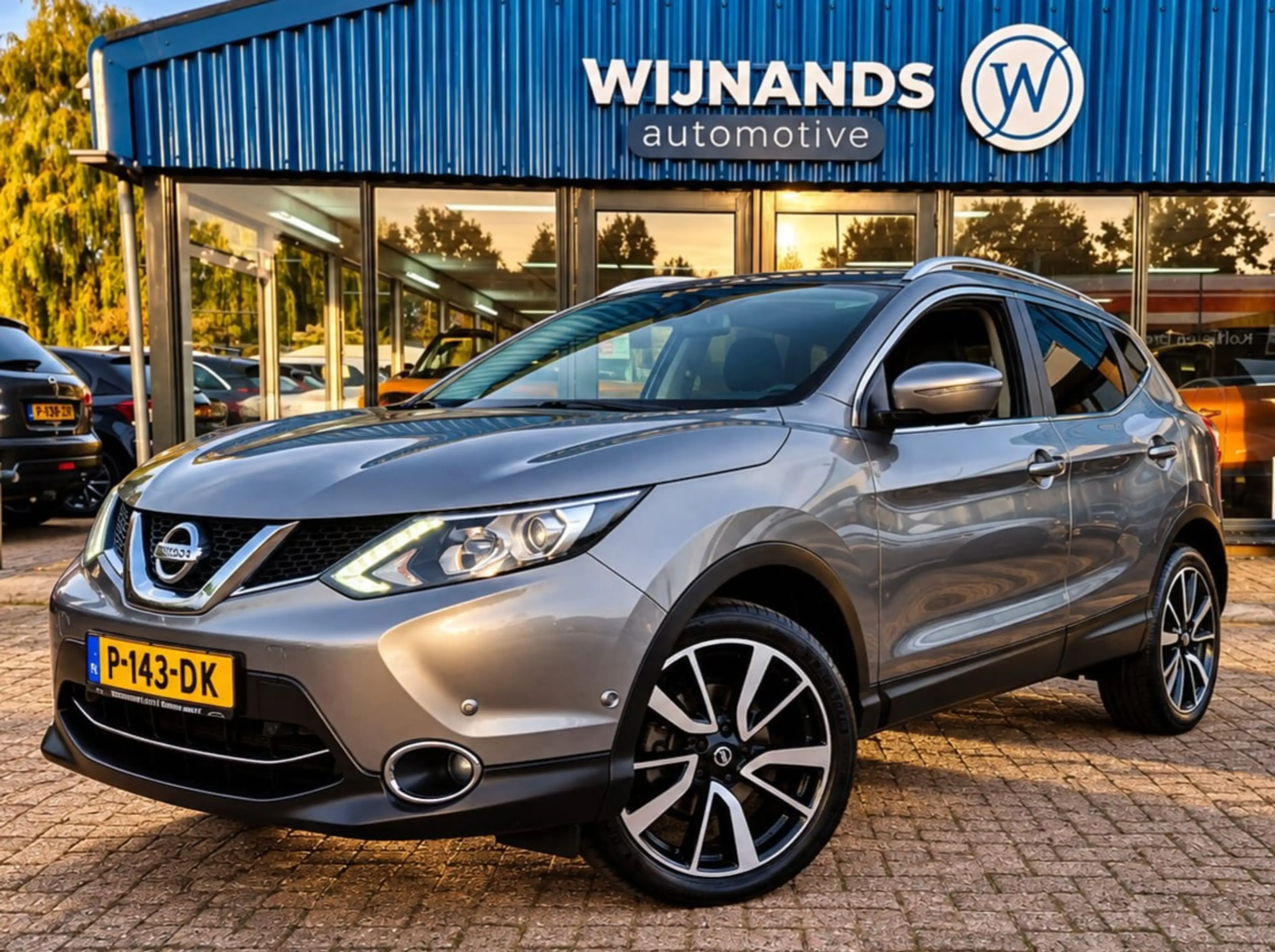 Nissan Qashqai 1.6 Tekna Trekhaak Panoramadak Leder 360° — photo 4