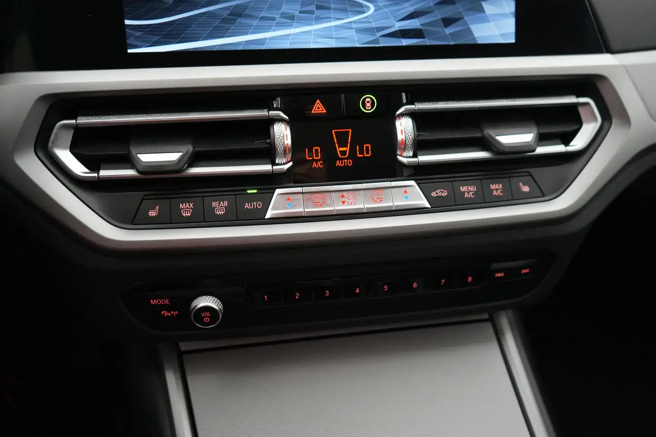 BMW 320 3 Touring 320e PHEV Business LED GPS PDC CAM Head-, миниатюра 27