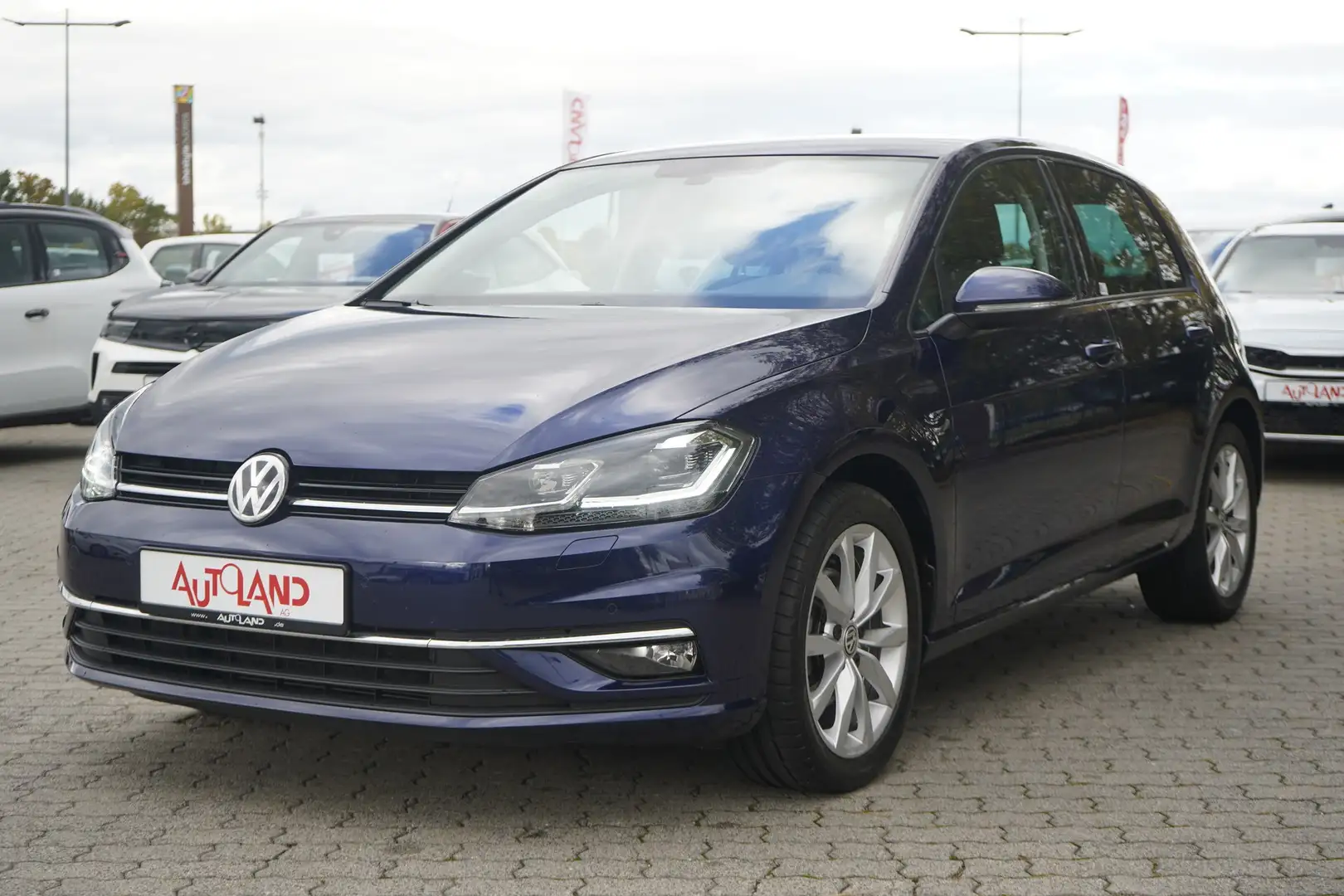 Volkswagen Golf VII 1.5 16V TSI Highline BMT S/S LED Navi Blau - 2