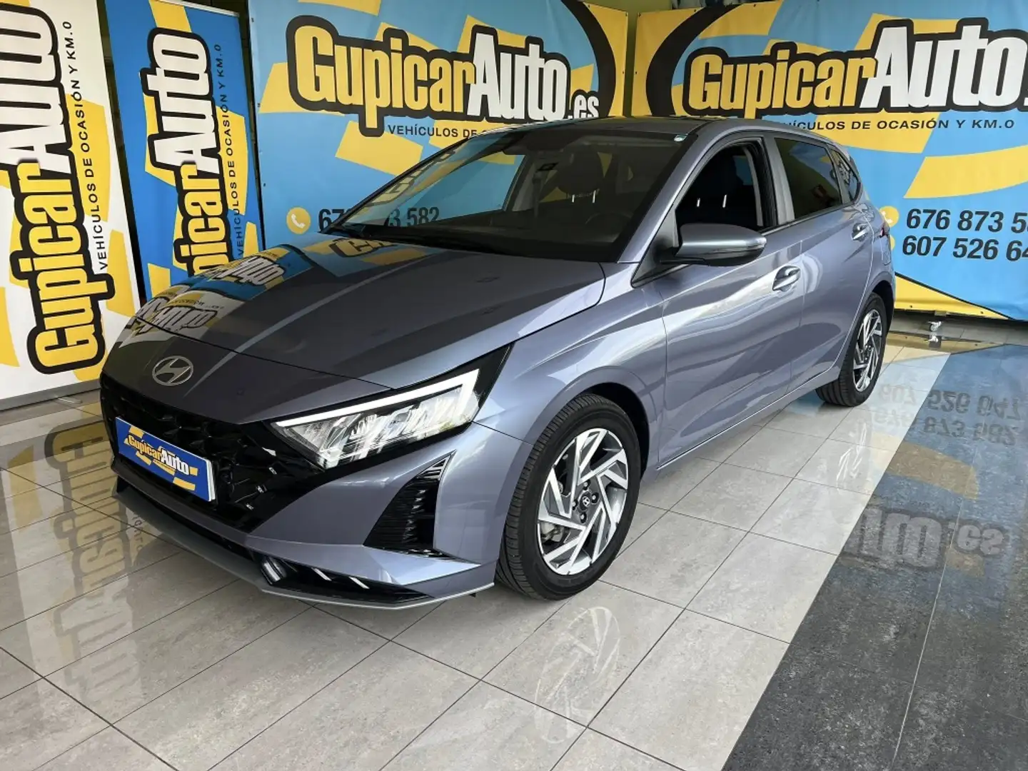 Hyundai i20 1.0 TGDI Klass 100 Gris - 1