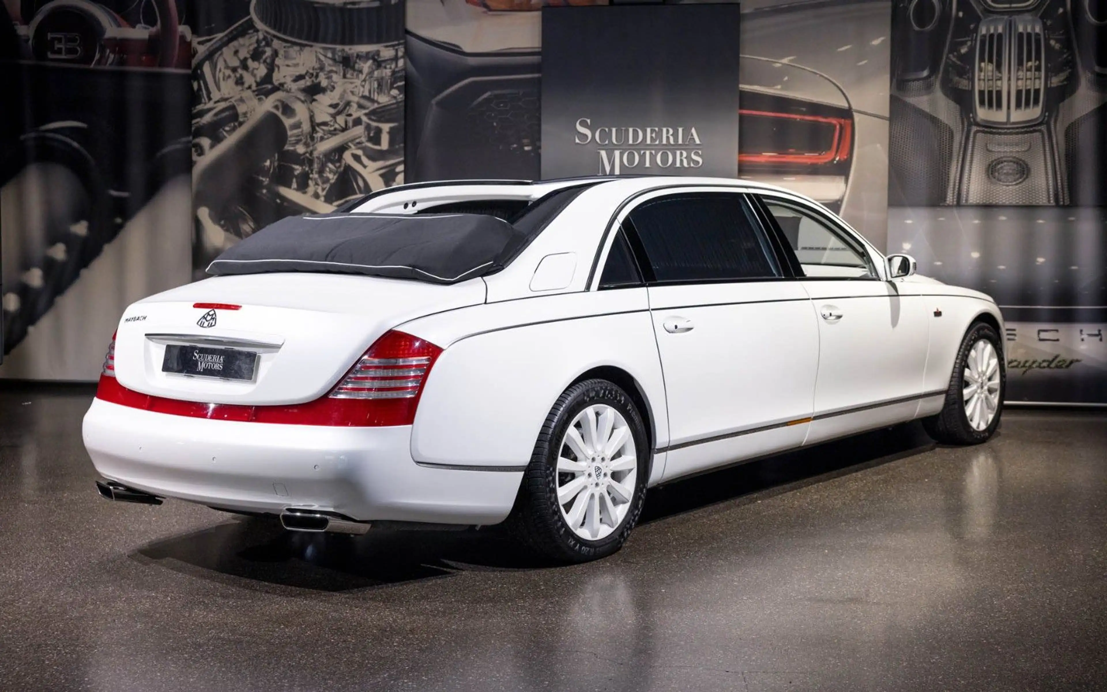 Maybach 62 S LANDAULET — photo 9
