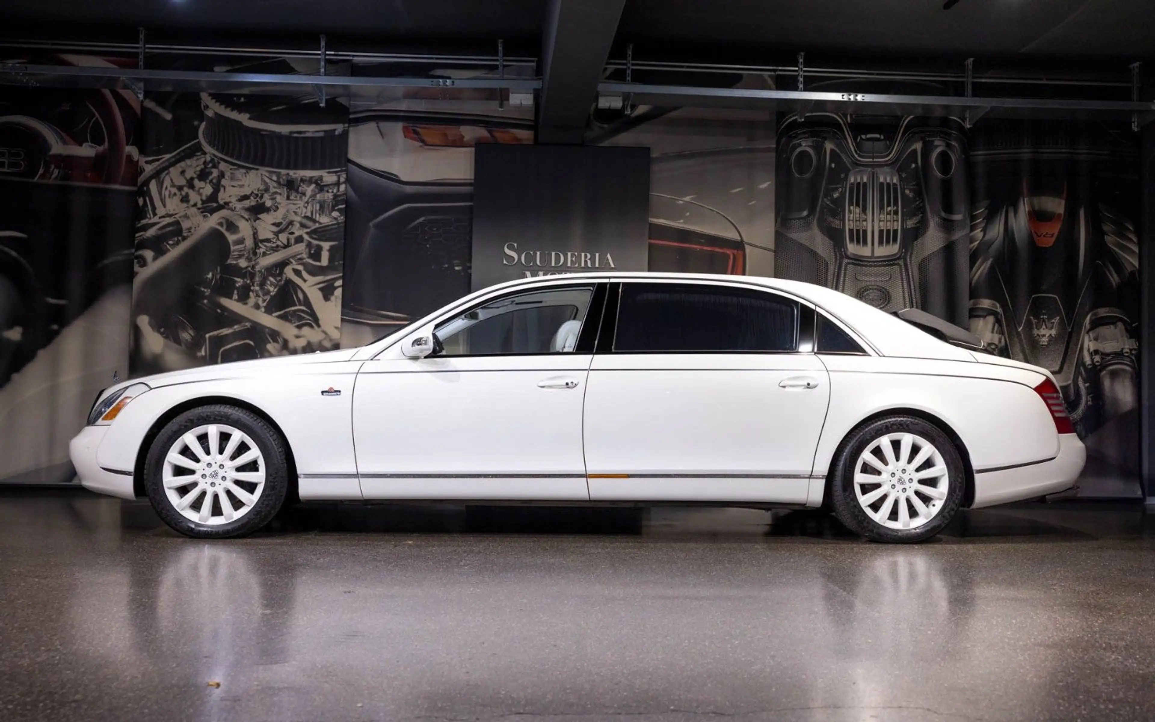 Maybach 62 S LANDAULET — photo 4