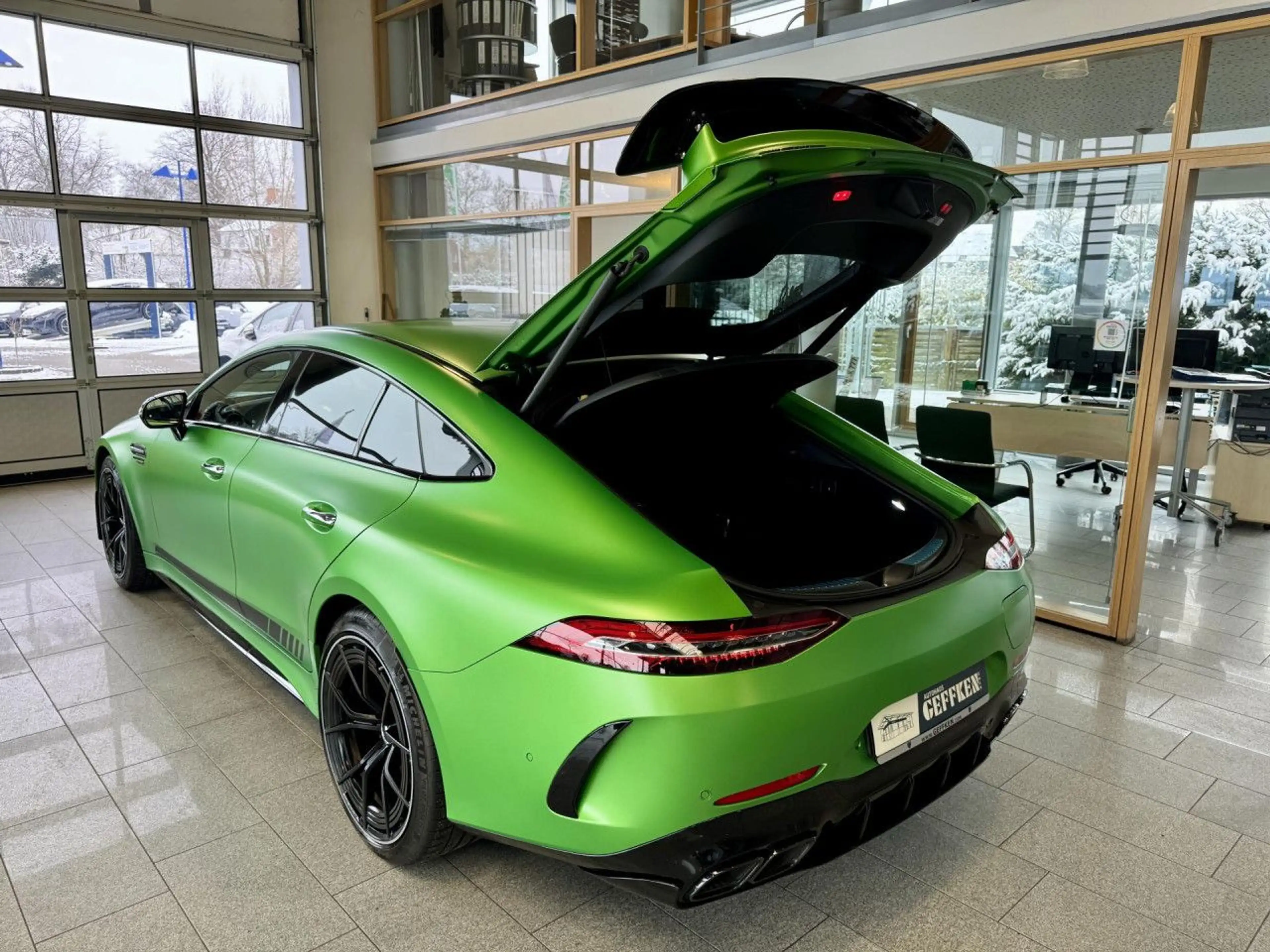 Mercedes-Benz AMG GT 63 S E Performance Edition Green! Bluetooth — photo 12