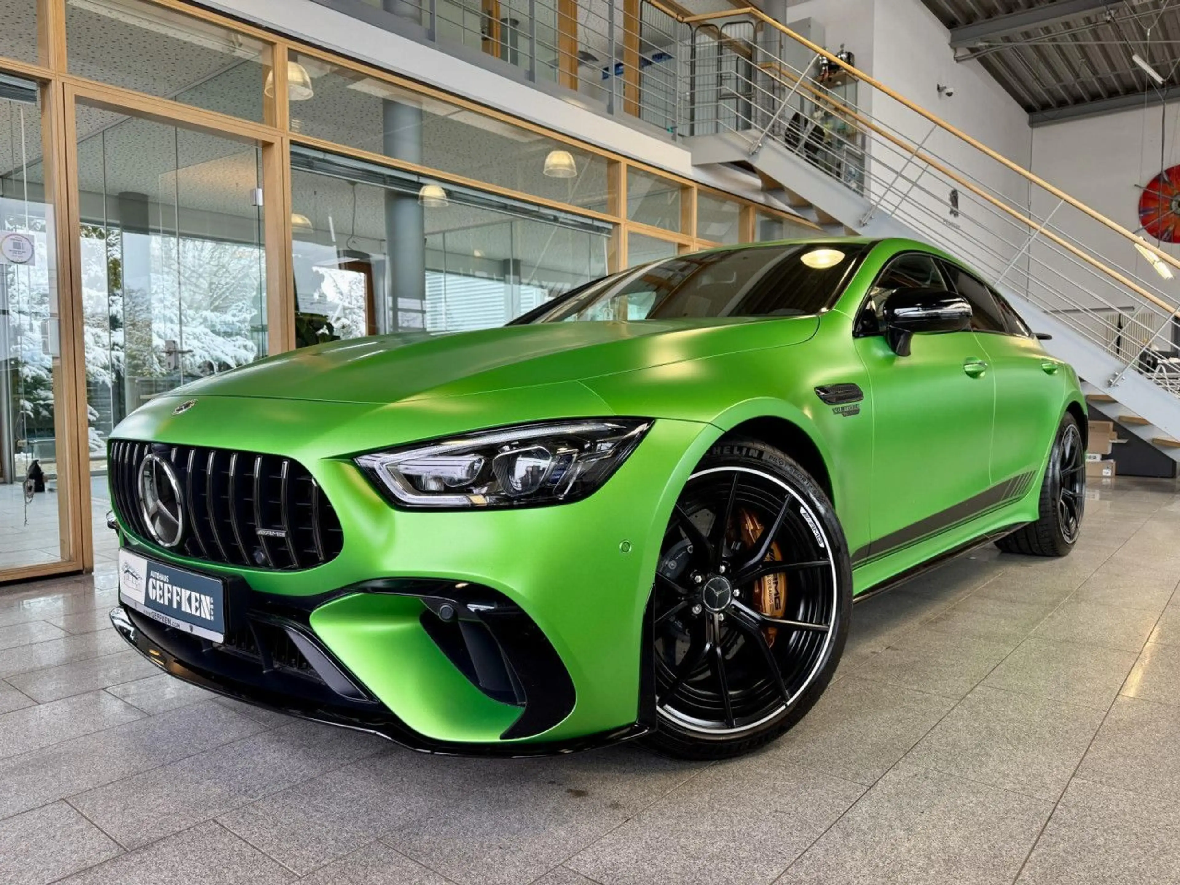 Mercedes-Benz AMG GT 63 S E Performance Edition Green! Bluetooth